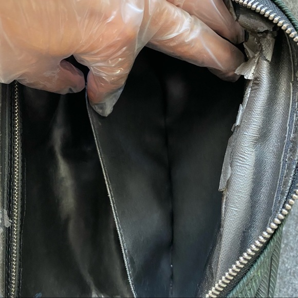 Authentic Louis Vuitton Dark Green Pouch - Picture 8 of 10